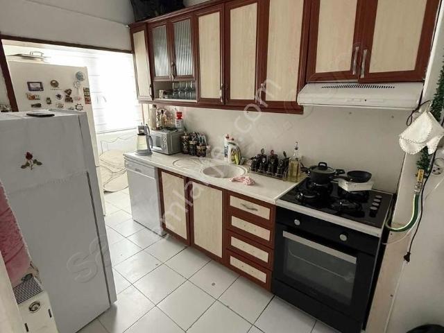 Şeker Emlak'tan 80m2 3+1 Yapılı Satılık Daire