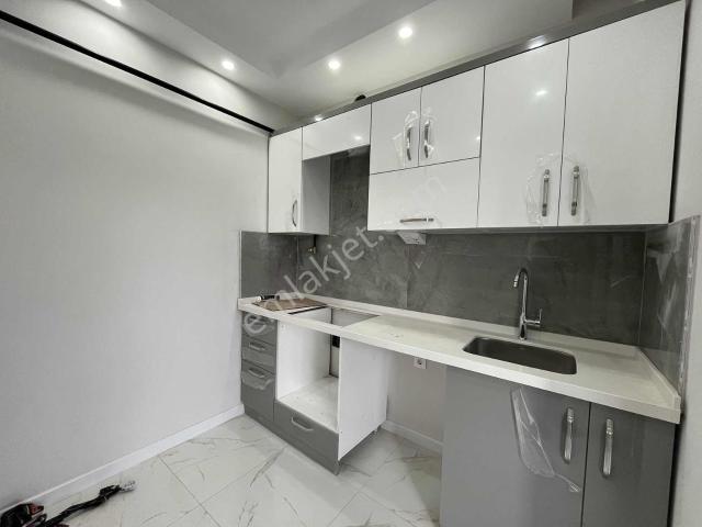 Ekerden Şehir Hastanesi Yakını Sıfır Lüks 2+0 Satılık Daire