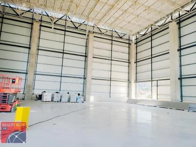 Şekerpınar Da Kiralık 3000 M² Depo/fabrika
