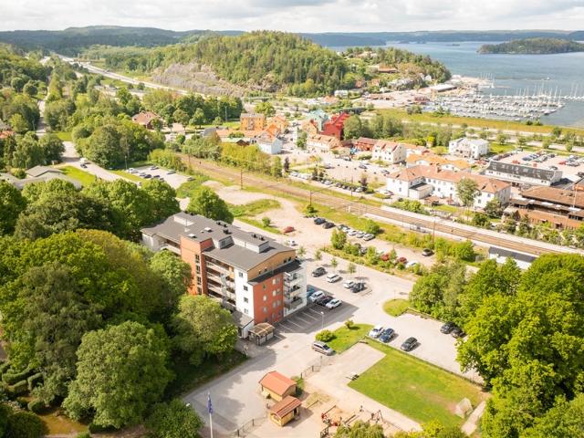 Ekhamravägen 2