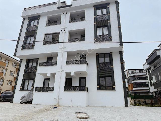 Ekinoks'tan Başiskele Barbaros'ta Deniz Manzaralı Dubleks Daire