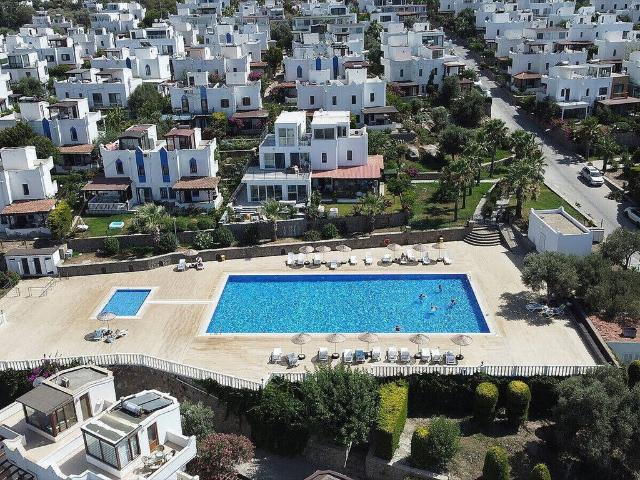 Ekskluzywna willa z prywatnym molem i basenem w Bodrum
