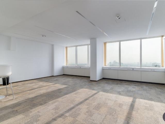 Ekskluzywne biuro 120m2 na 19. piętrze w Centrum LIM
