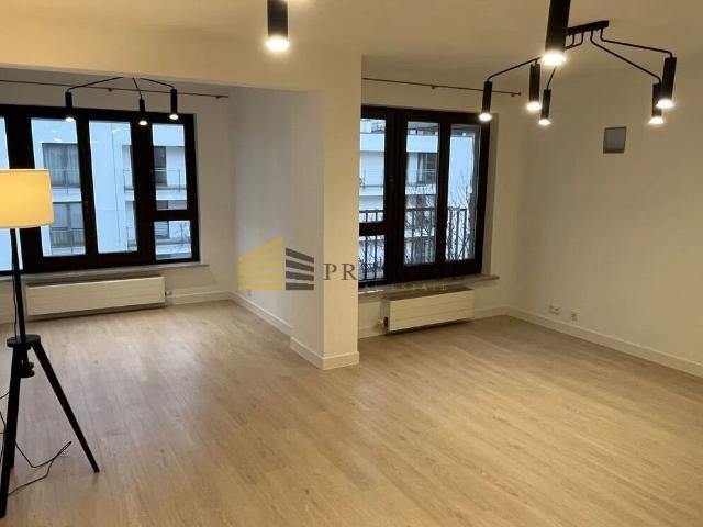 Ekskluzywny 4 pokojowy apartament 118 m2, centrum Warszawy
