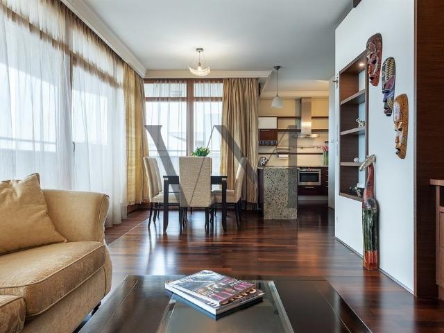 Ekskluzywny 2 pokojowy apartament z widokiem na park i centrum Warszawy