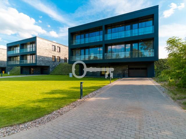 Ekskluzywny apartament na Fort Cze z tarasem i dwoma parkingami