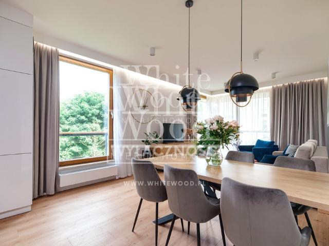 Ekskluzywny apartament z balkonem, widok na zieleń