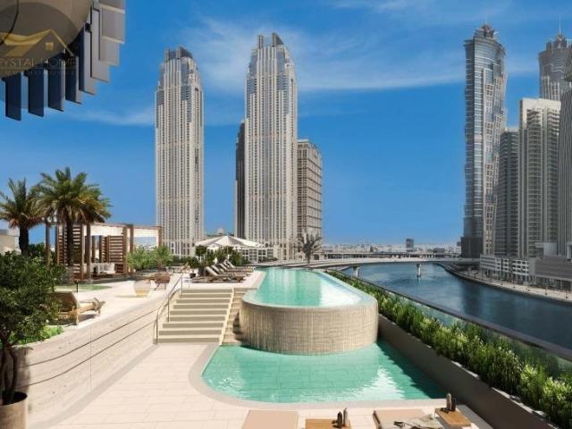 Ekskluzywny apartament z widokiem na Kanał i Burj Khalifa