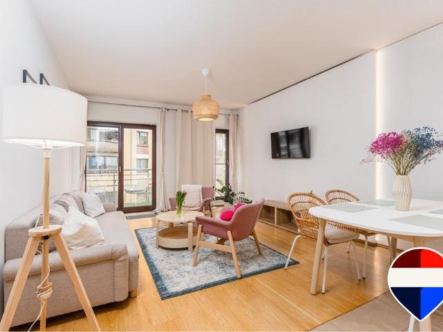 Ekskluzywny apartament 2 pok. z balkonem i garażem w centrum Wrocławia