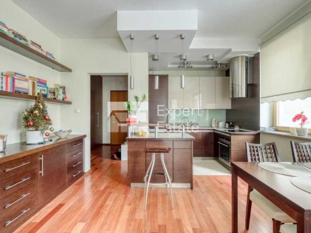 Sprzedam ekskluzywny apartament 2 pok. z tarasem i basenem