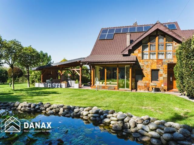 Ekskluzywny dom 220 m2 w Czernichowie z lasem i nowoczesnym wyposażeniem
