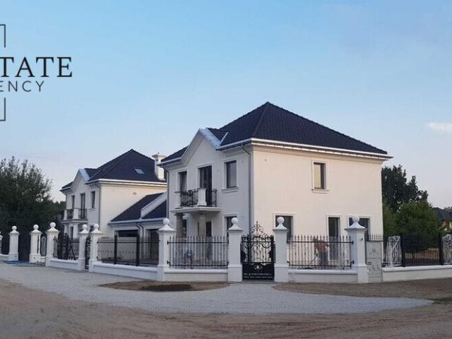 Ekskluzywny dom bliźniaczy 210 m² w Głoskowie z zielonym otoczeniem