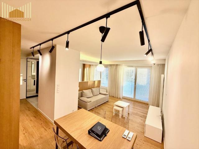 Ekskluzywny loft z tarasem i panoramicznym widokiem na Warszawę