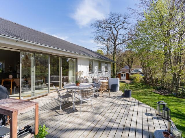 Eksklusiv villa med skov og Øresund som naboer