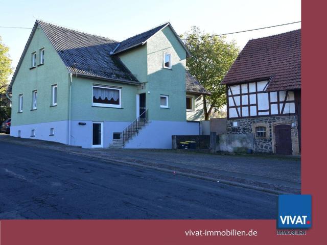Ehem. Hofreite Massivhaus mit Garten, gr. Scheune und Hoffläche. Grüner Blick, schöne Landschaft