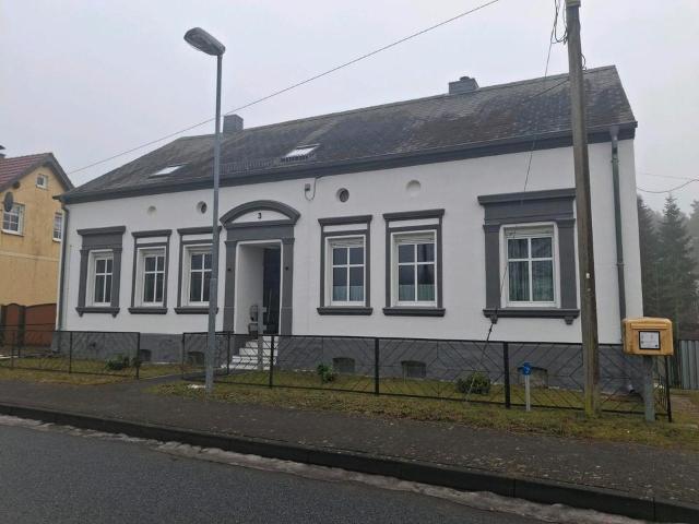 Ehemaliger Vier Seiten Hof zu verkaufen