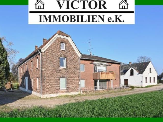 Ehemaliges Bauernhaus leer mit vermietetem 2 Familienhaus und Gewerbehalle auf 8.421 m² Grund