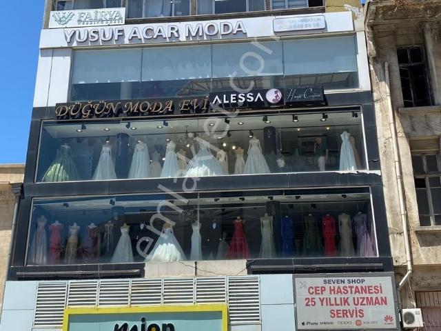 Şehit Fethi Bey Caddesin'de Satılık Gelinlik&abiye Showroomu