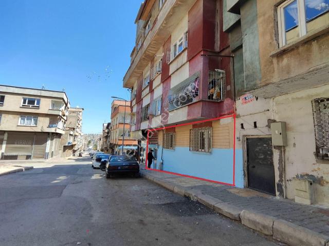 Şehitkamil Hürriyet Mh, De 160 M2 Bahçeli Ev