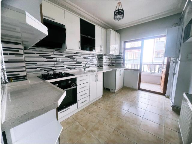 Şehitkubilayda Selimve Özlem Cadde Yakını Şehir Hastanesine Ulaşım Kiralık 3+1 Daire