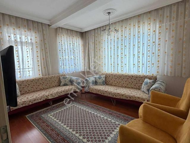 Şehitler Parkı Yanında Eşyalı Katta 2+1 Kiralık Daire