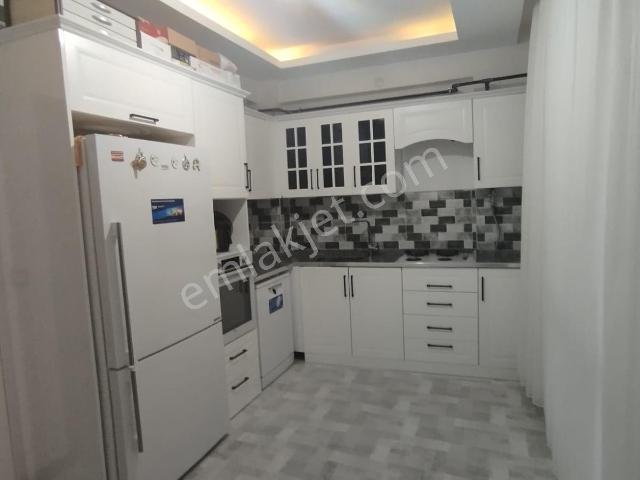 Şehitlik Eski İlçe Otogarı Civarında 2+1 Satılık Daire