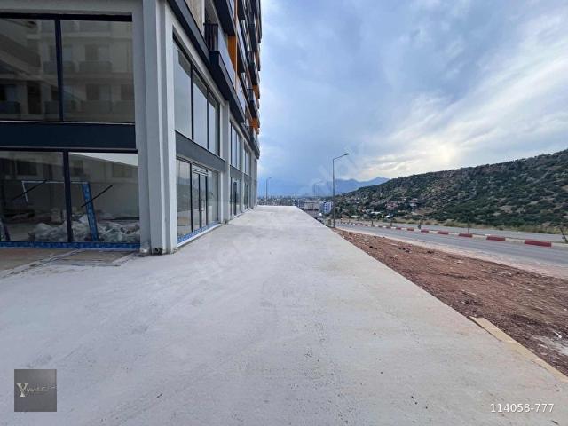 ŞEHİR HASTANESİ YOLU ÜZERINDE KIRALIK DUKKAN