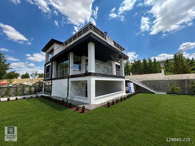 ŞEHİTALİ PET KONUT SİTESİTESİNDE SATILIK 4+2 TAM MÜSTAKİL VİLLA