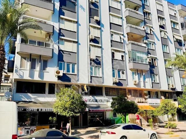 Şehir Merkezi Teomanpaşa Caddesinde Satılık 2+1 Daire