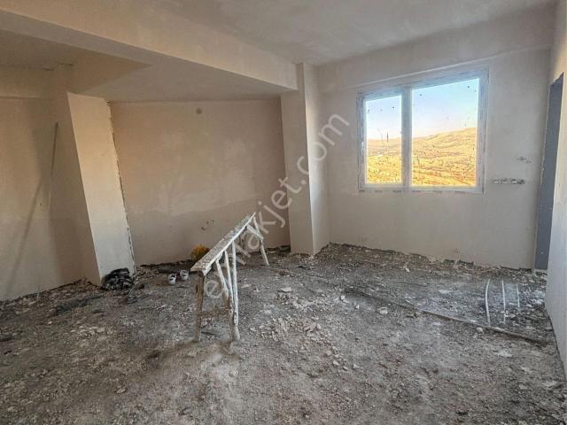 Şehir Merkezinde Acil Satılık 1+1 Daire