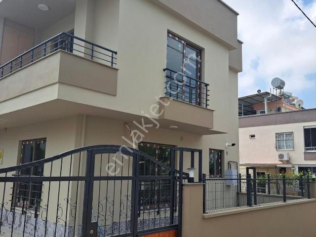 Şehir Merkezine Yakın, Doğayla İç İçe – Fuatmorel Satılık Villa