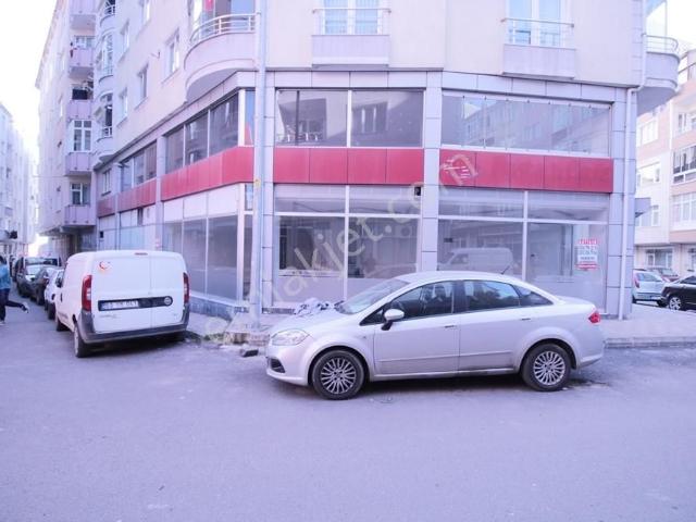 Şehir Merkezine Yakın Konumda Köşebaşı 300 M² Kiralık Dükkan