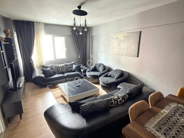 Şehir Merkezinin Göbeğinde Satılık 3+1 Daire