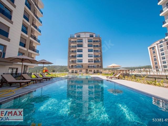 Şehir Hastanesi Yakını 5+1 Havuzlu, Kapalı Otoparklı Lüks Daire