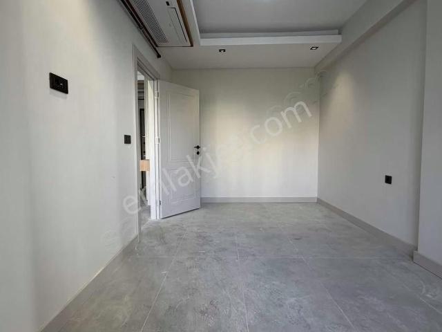 Şehir Hastanesi Yakını Lüks Site İçinde Kiralık 1+1 Sıfır Daire