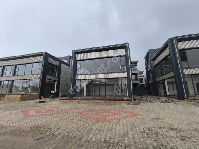 Şehir Hastanesi Civarı Yatırımlık Mağaza