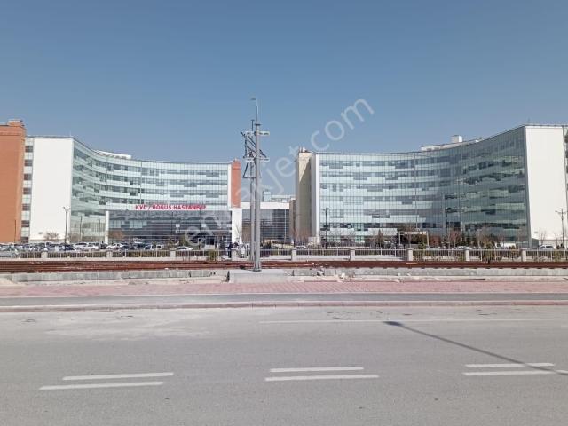Şehir Hastanesi Karşısı Satılık İşyeri