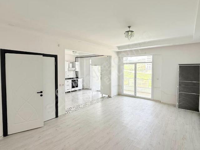 Şehir Hastanesi Karşısı Satılık 3+1 Daire Sizi Bekliyor