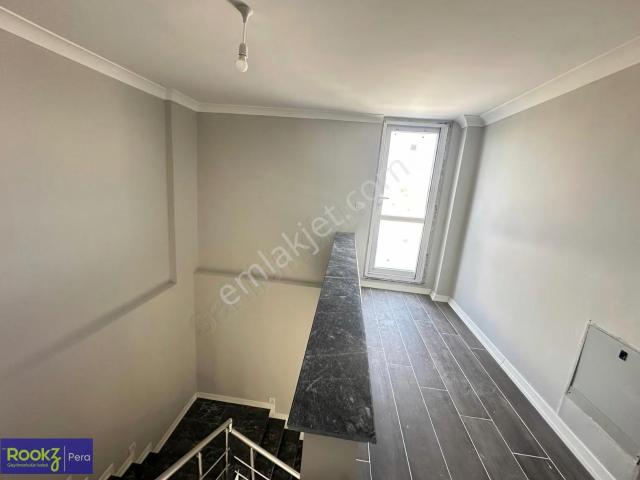 Şehir Hastanesine Komşu Havuzlu Ve Teraslı 3+1 Kiralık Villa