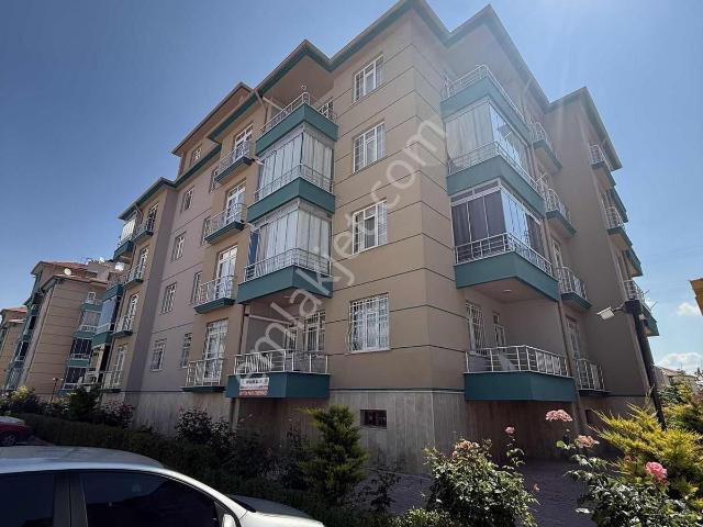 Şehir Hastanesine 1 Km Uzaklıkta 3+1 Geniş Bakımlı Daire