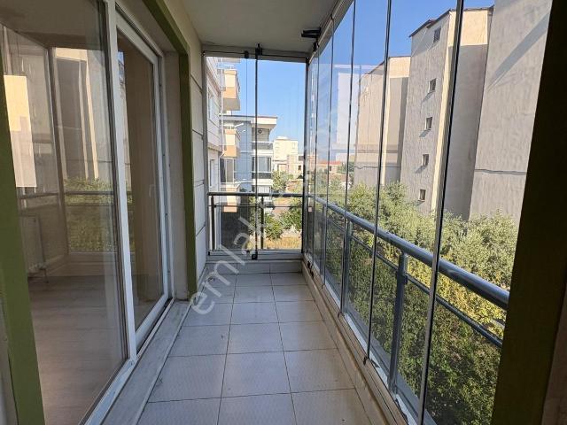 | Şehir'den | Yeşil Mahallesi'nde Geniş Cam Balkonlu 2+1 Kiralık