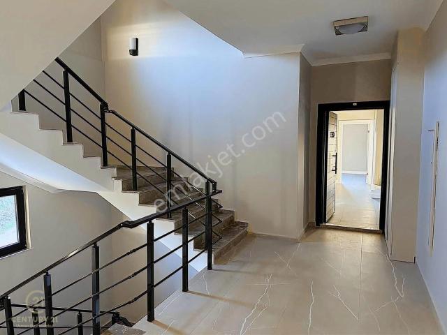 Şehirle Doğanın Birleştiği Noktada Full Manzaralı Daire