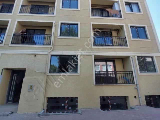 Şehremini Melakhatun Okul Yenin Satılık Sıfır Daire 2+1 Enüst Ka
