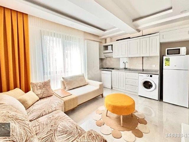 ŞEHRİN GÖBEĞİNDE AVM VE METRO PROJELERİ DİBİNDE FERAH SIFIR 1+1