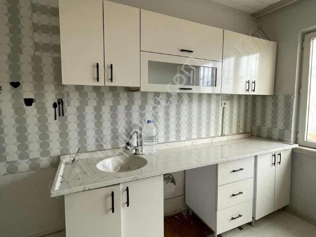 Şehrin İçinde 3+1 Katta Kaçmaz Kiralık Açıklama Kısmını Okuyunuz