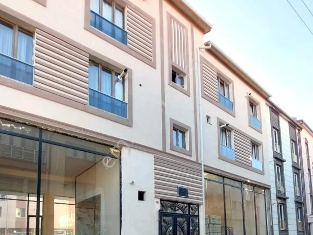 Şehrin Kalbinde, Akademi Yakını: Full Eşyalı 1+1 Dubleks