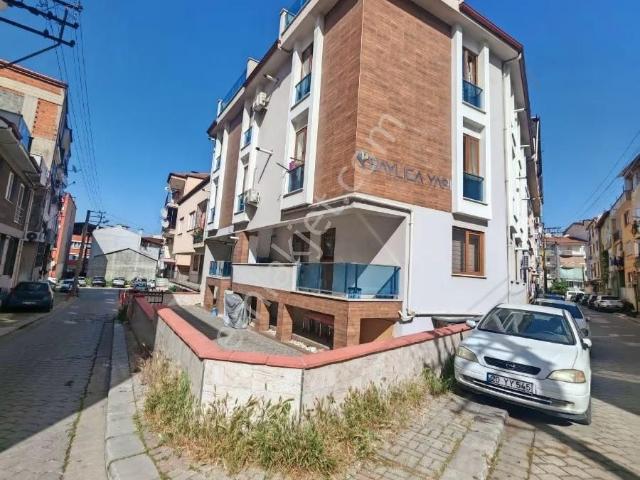 şehrin Merkezinde* Arakat* Bireysel Kombili *1+1* 45m2 *apart