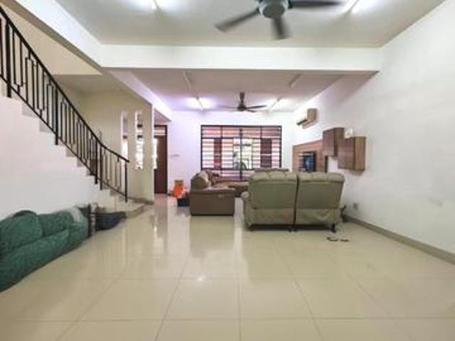 Ehsan Jaya super long terrace house for sale