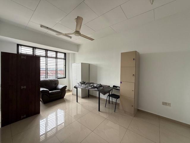 Ehsan Jaya shop apartment
