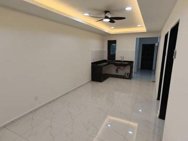 Ehsan Jaya Sri Orkid Flat 3 Bed 2 Bath New Renovated